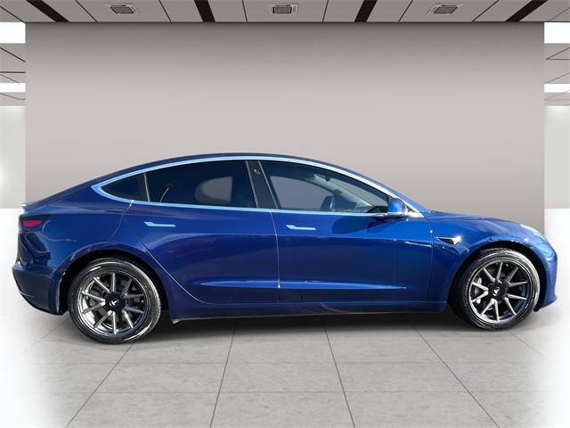 Used 2018 Tesla Model 3 Long Range Dual Motor with VIN 5YJ3E1EB0JF105008 for sale in Kingsport, TN