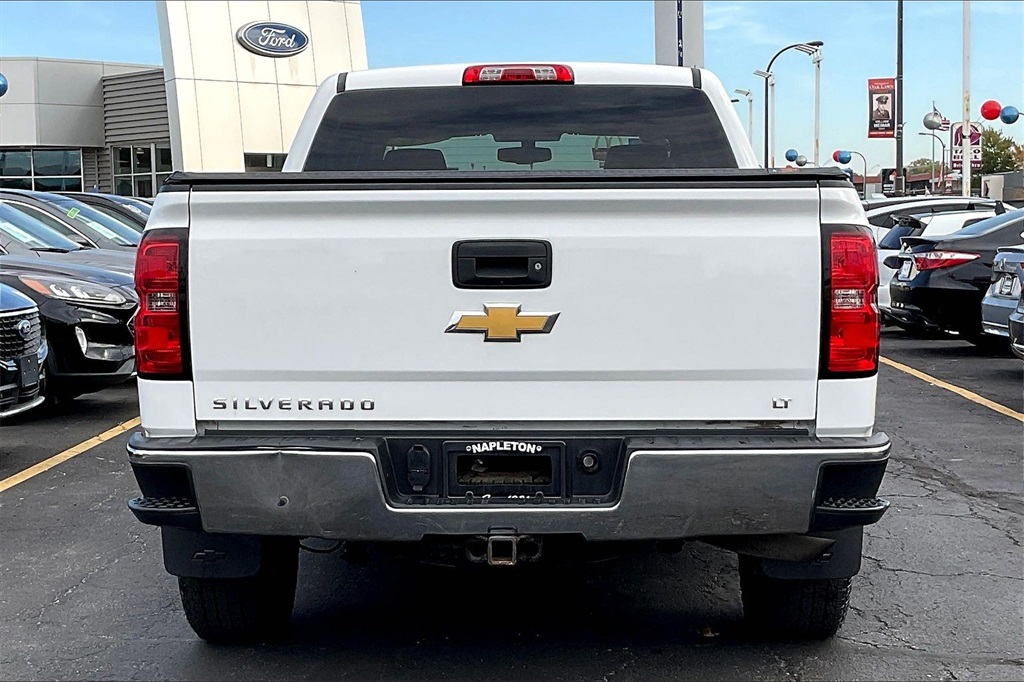 2017 Chevrolet Silverado 1500 LT photo 3