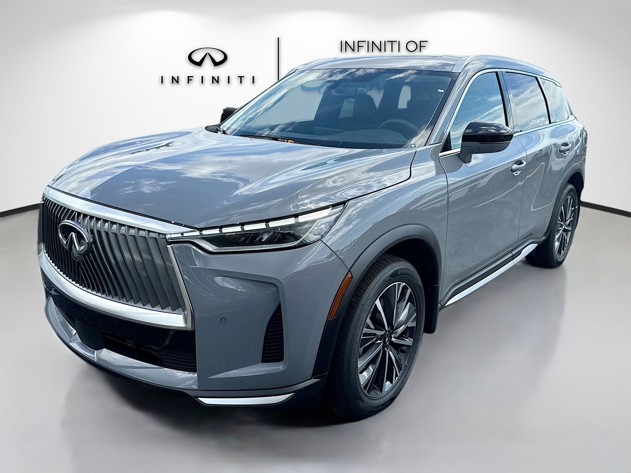 2026 Infiniti QX60 Luxe photo 3
