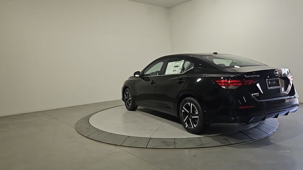 2025 Nissan Sentra SV photo 3