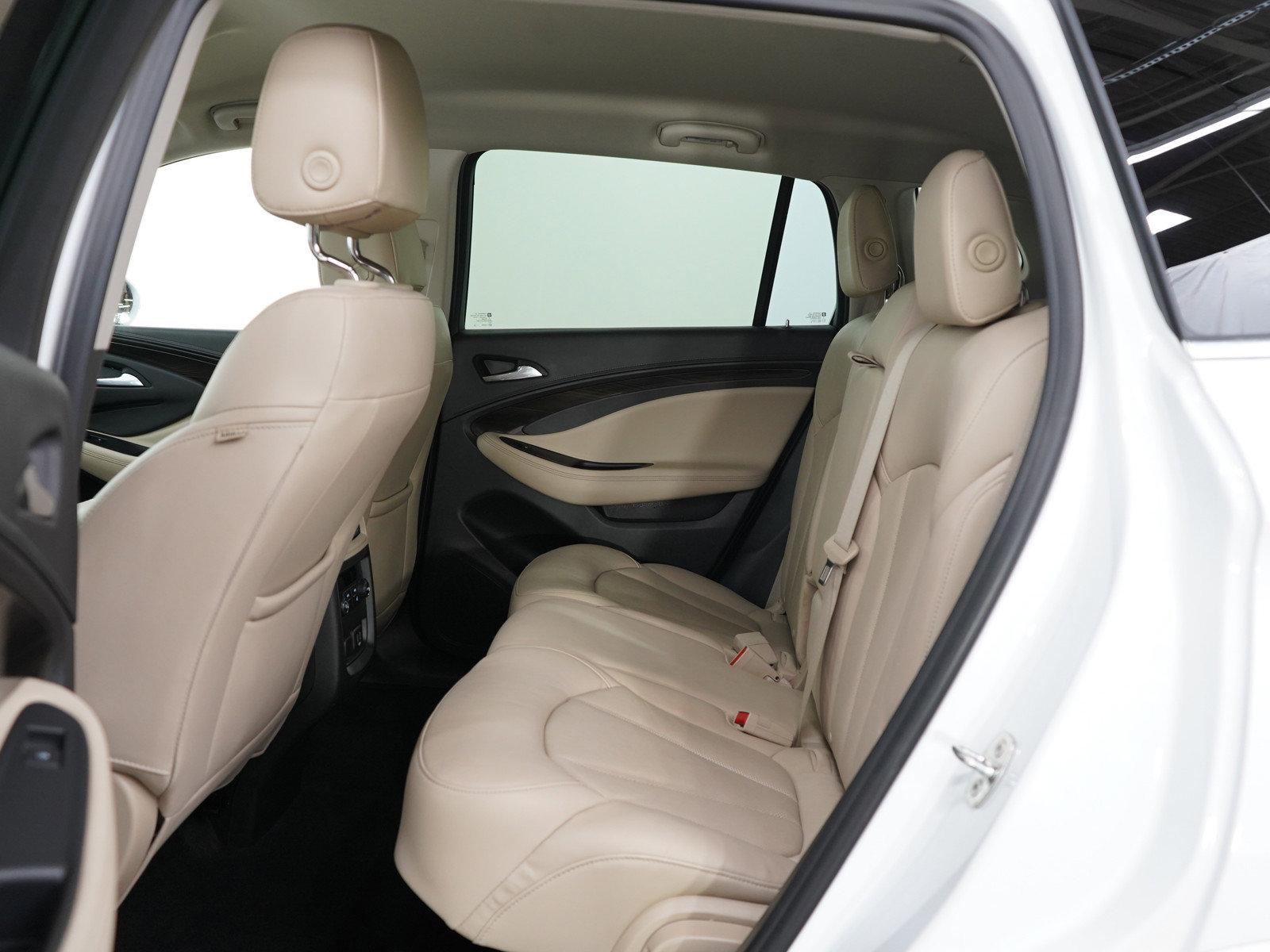 2020 Buick Envision Essence photo 17