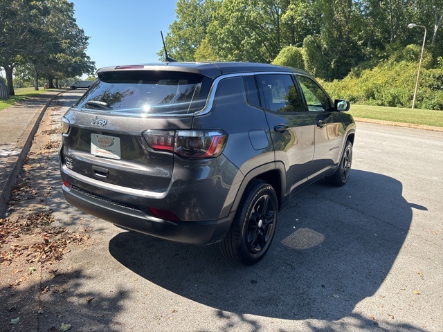 2023 Jeep Compass Sport photo 5
