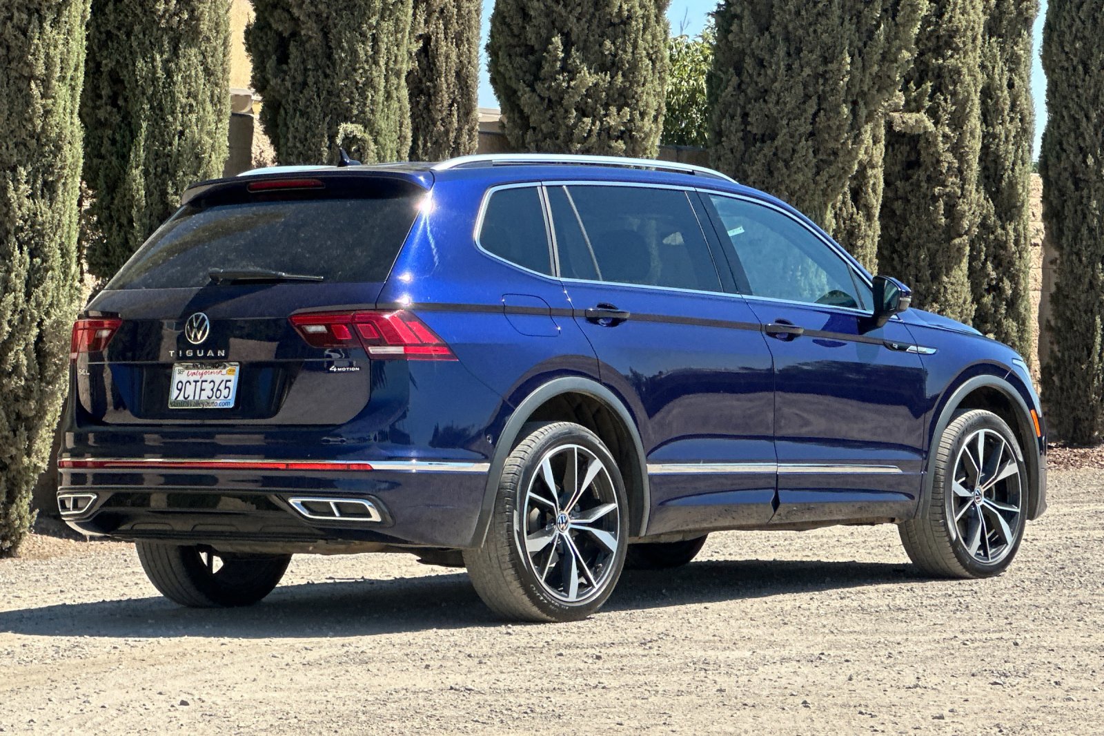2022 Volkswagen Tiguan SEL R-Line Sport photo 4
