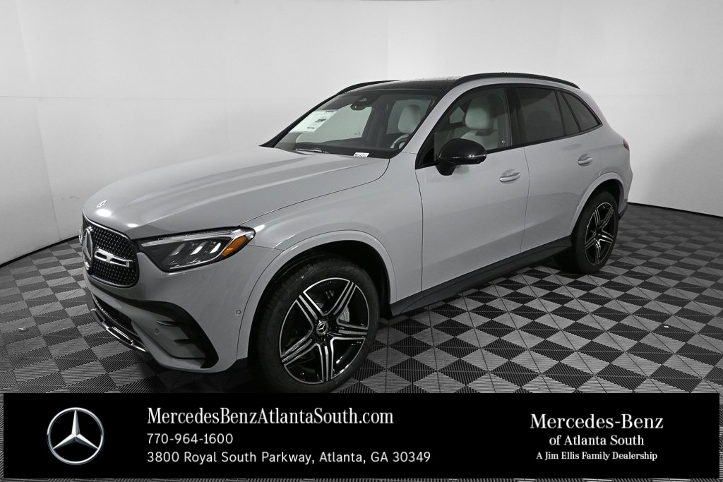 2026 Mercedes-Benz GLC Base's photo