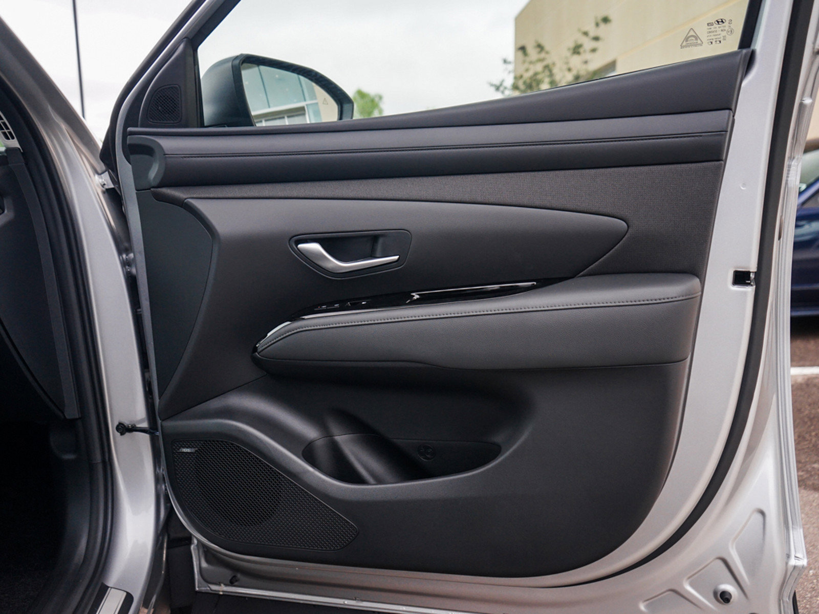 2025 Hyundai Tucson Limited photo 8