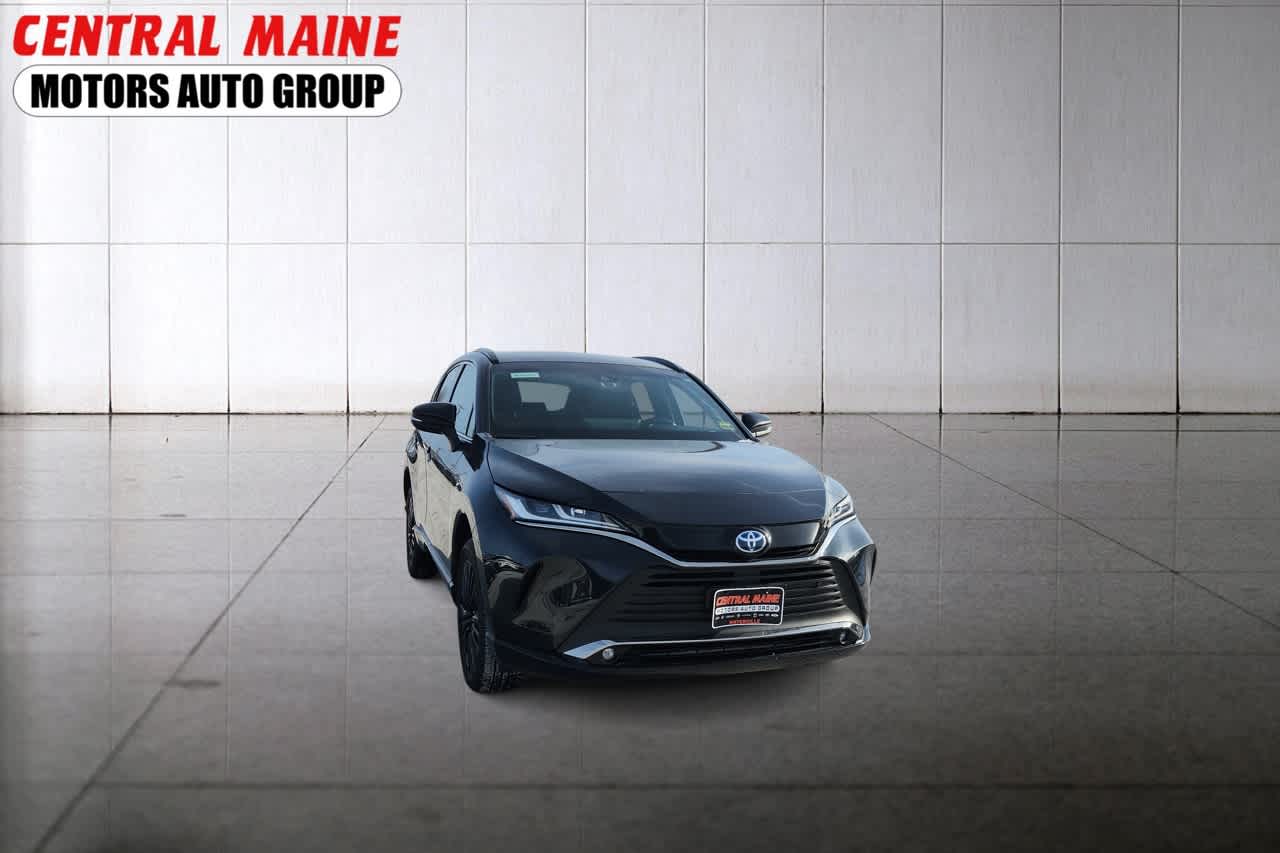 2024 Toyota Venza Nightshade's photo