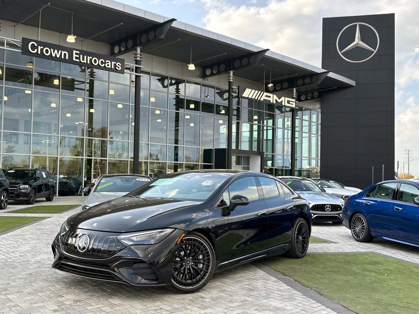 2025 Mercedes-Benz EQE AMG EQE 53's photo