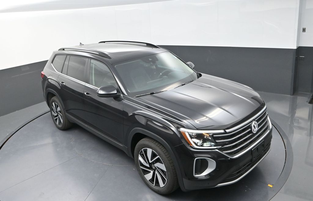 2026 Volkswagen Atlas SE Technology photo 9