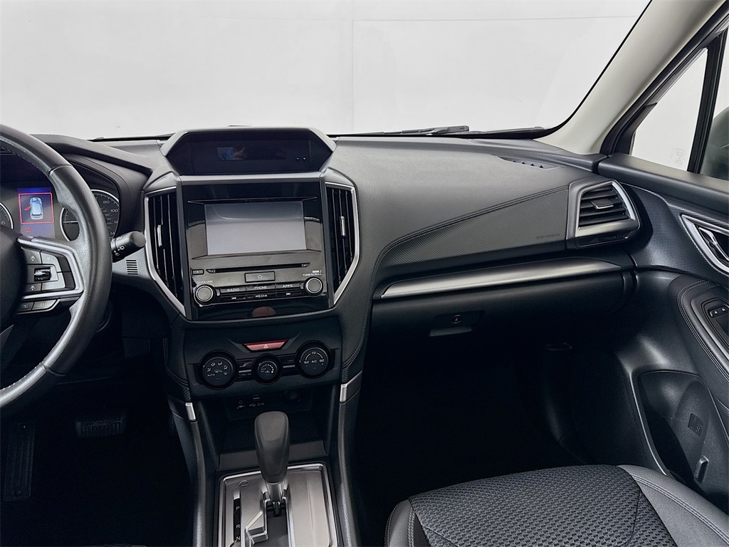 2020 Subaru Forester Premium photo 8