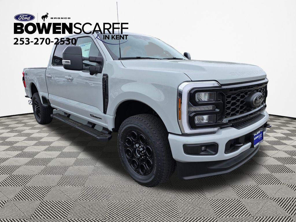 2025 Ford F-250 Lariat photo 3