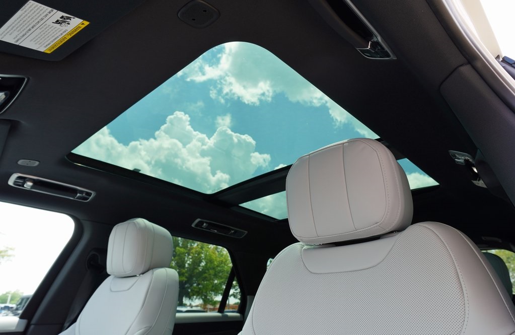 2025 LAND ROVER RANGE ROVER SPORT - Image 13