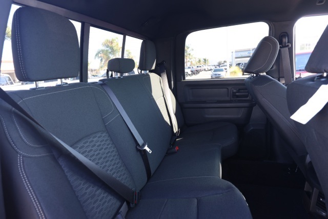 New 2026 Granite Crystal Metallic Clear-Coat Exterior Paint RAM Tradesman image 16