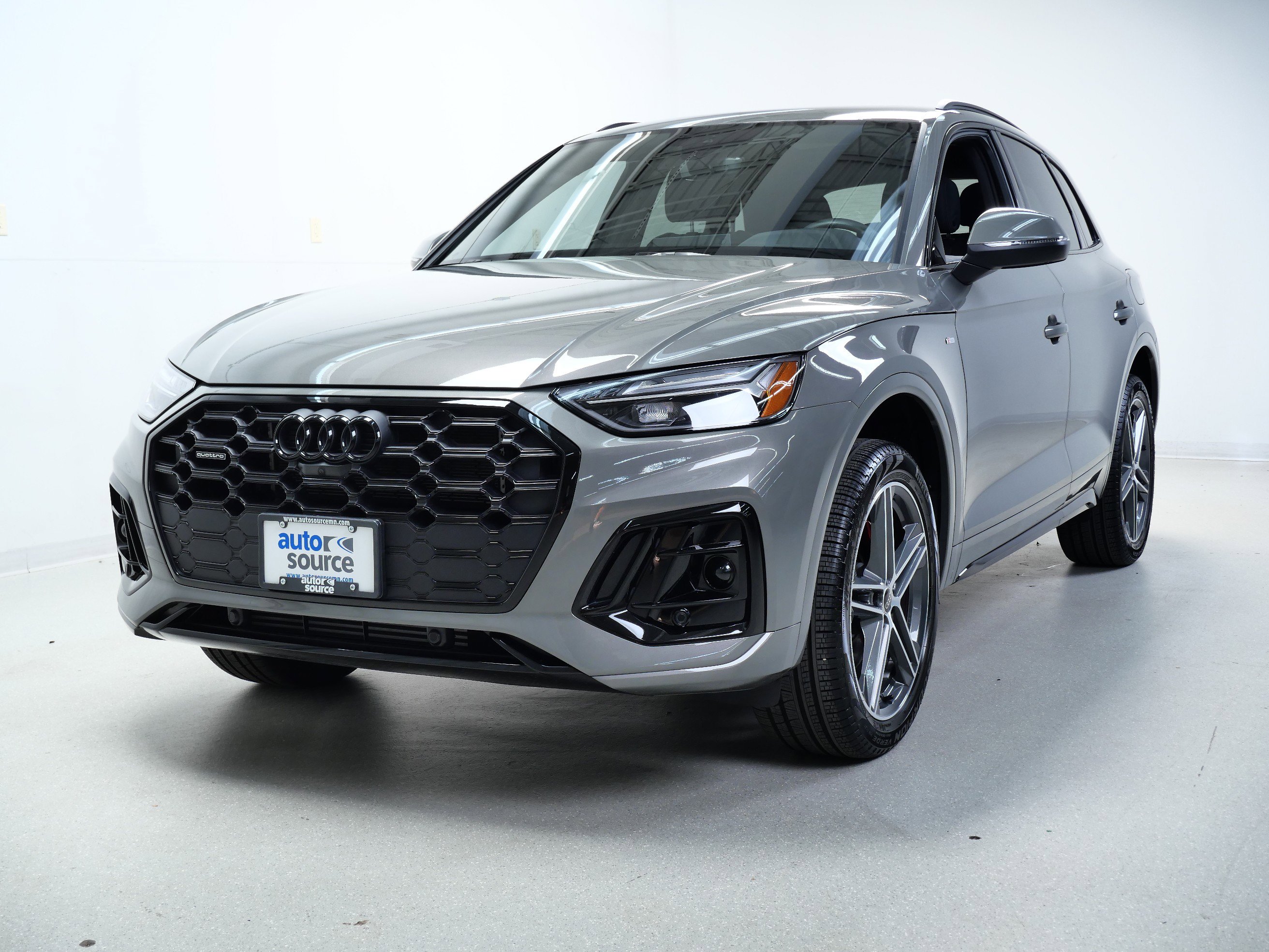 2025 Audi Q5 S line Premium Plus photo 6