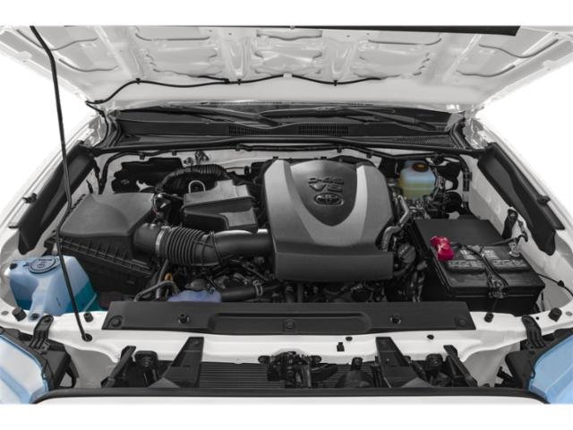 2022 Toyota Tacoma TRD photo 4