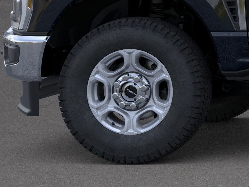 2026 Ford F-350 XLT photo 14