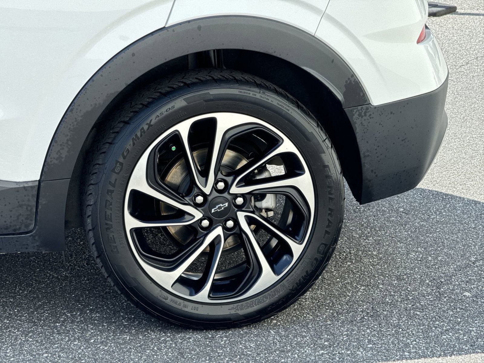 2022 Chevrolet Bolt EUV Premier photo 15