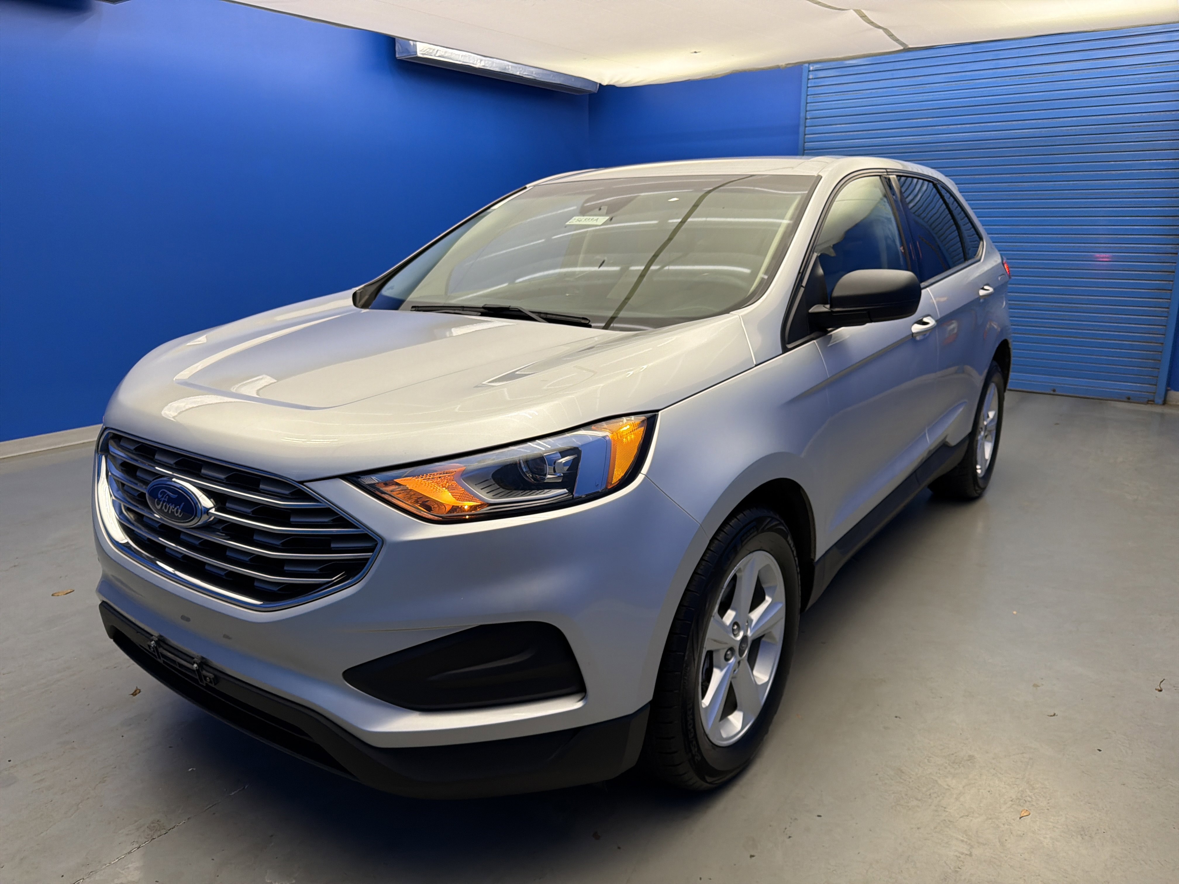 2019 Ford Edge SE photo 4