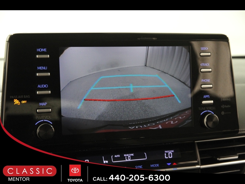 2021 Toyota Sienna LE photo 10