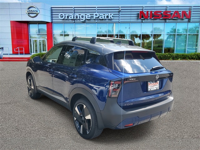 2025 Nissan Kicks SR photo 3