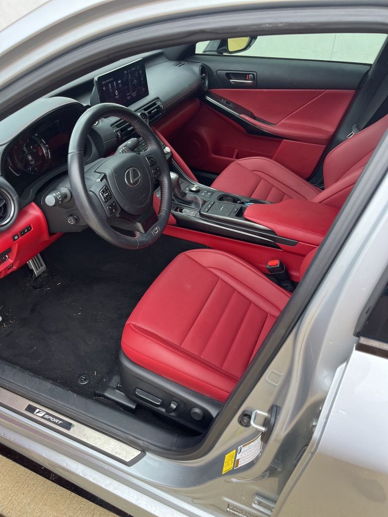 2023 Lexus IS 500 F SPORT Performance photo 3