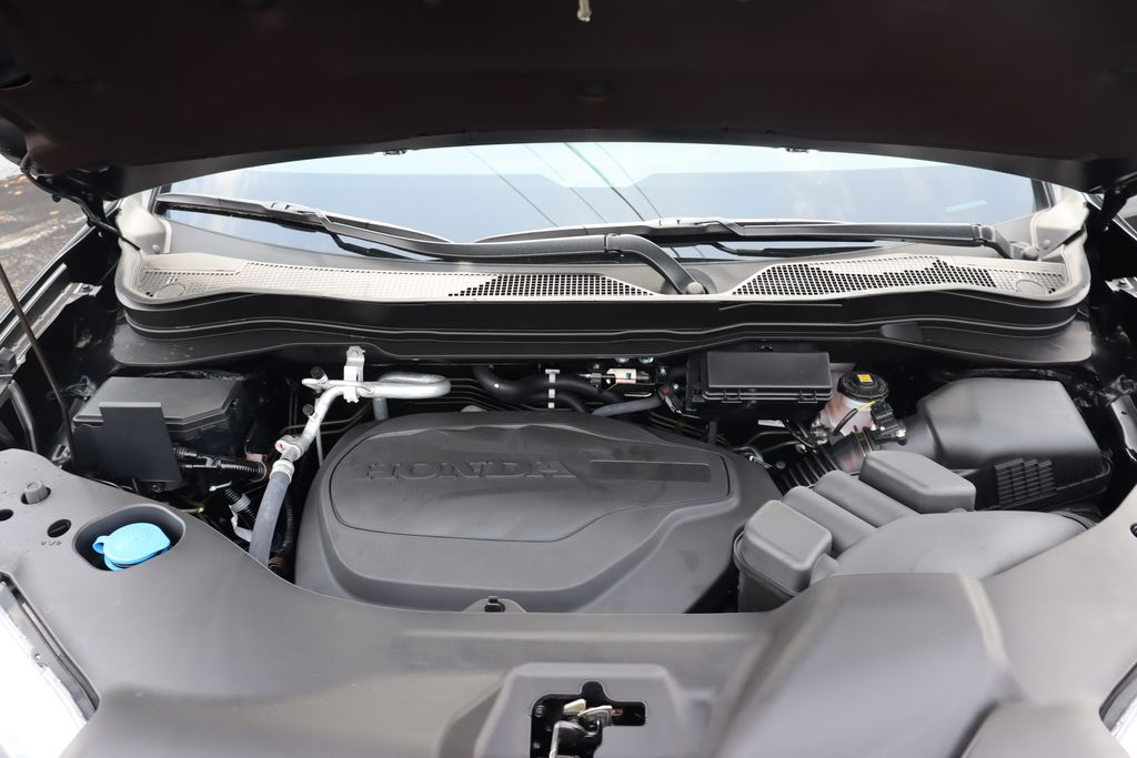 2025 Honda Ridgeline Black Edition photo 32