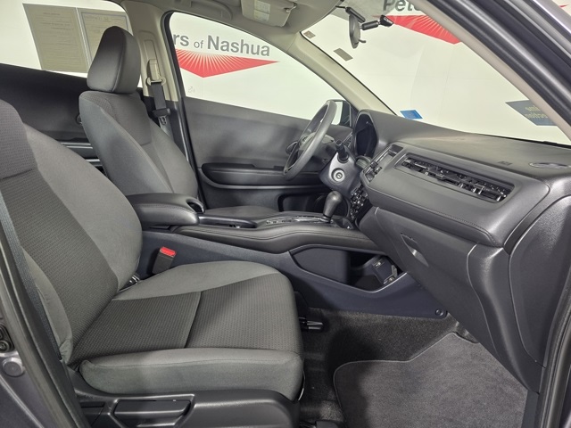 2021 Honda HR-V LX photo 2