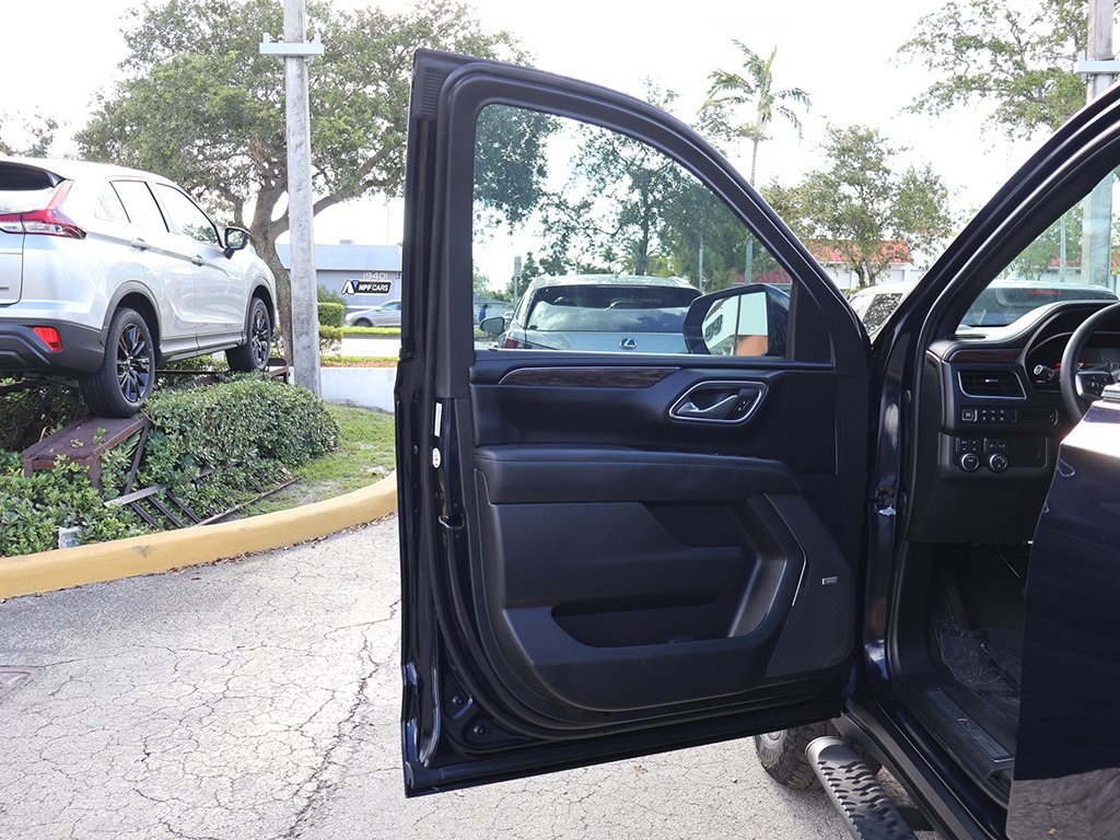 2023 Chevrolet Suburban Z71 photo 25