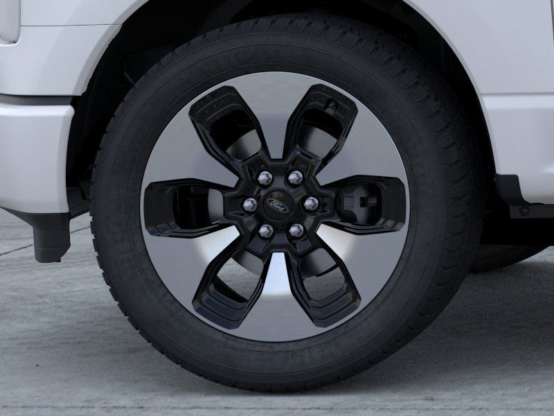 2025 Ford F-150 Lightning Platinum photo 4