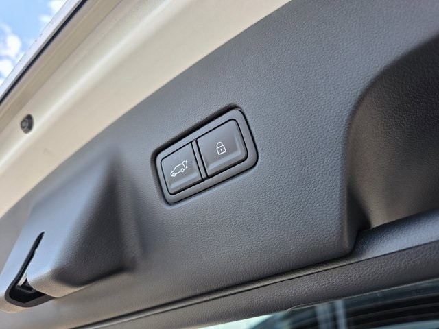 2026 Hyundai Palisade Limited photo 14