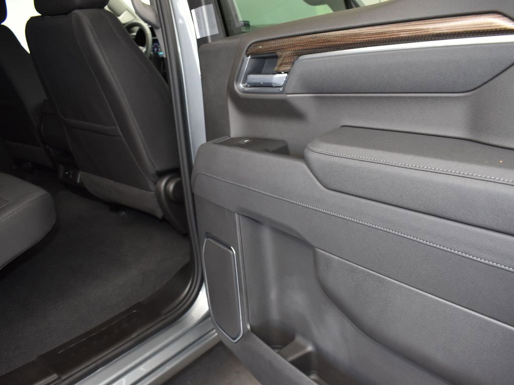 2026 Chevrolet Silverado 1500 LT photo 19