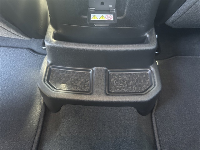 2025 Jeep Wrangler Sahara photo 19