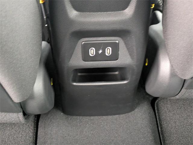 2025 Hyundai Venue SEL photo 13