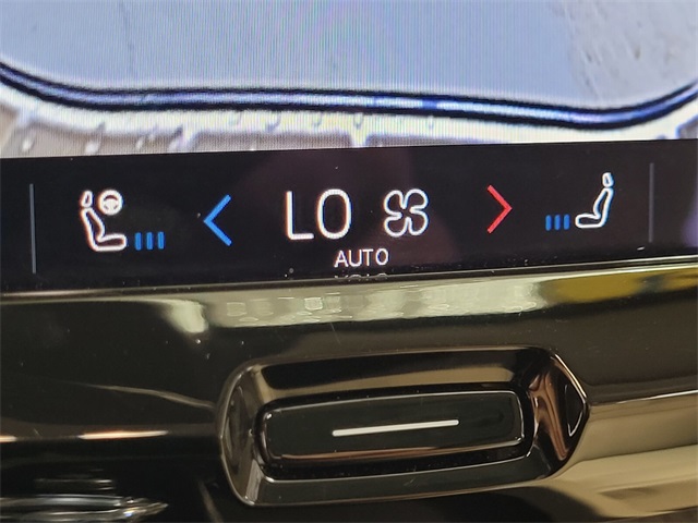 2022 Volvo XC60 Recharge Hybrid T8 Inscription photo 18