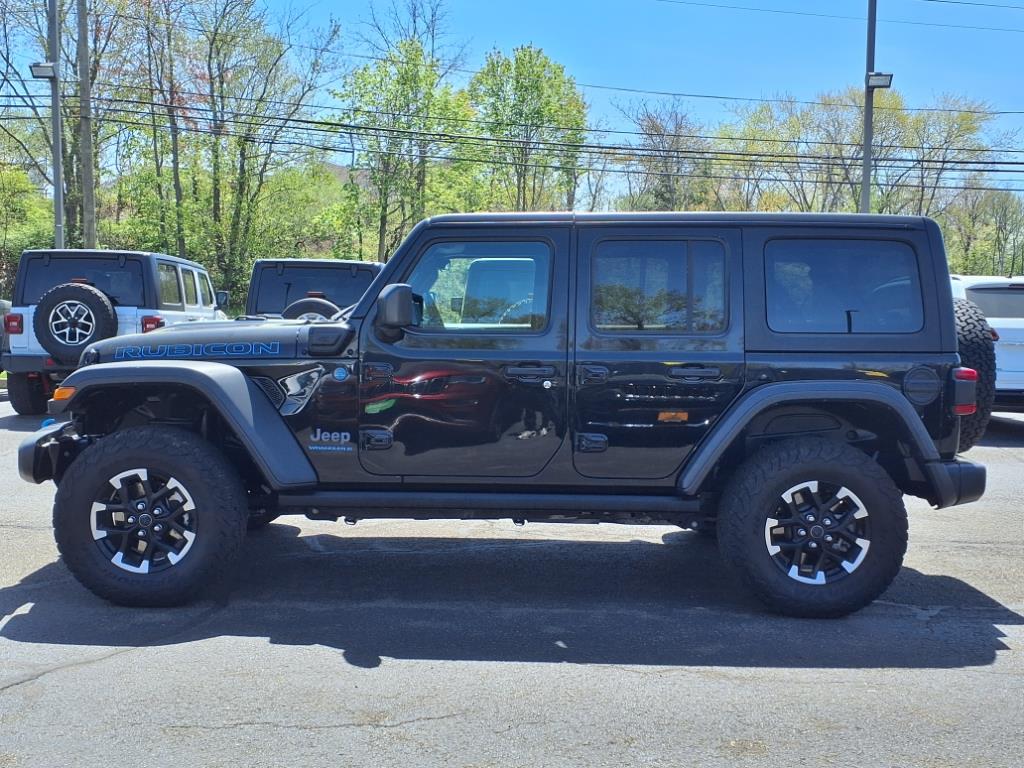 2024 Jeep Wrangler Rubicon 4xe photo 6