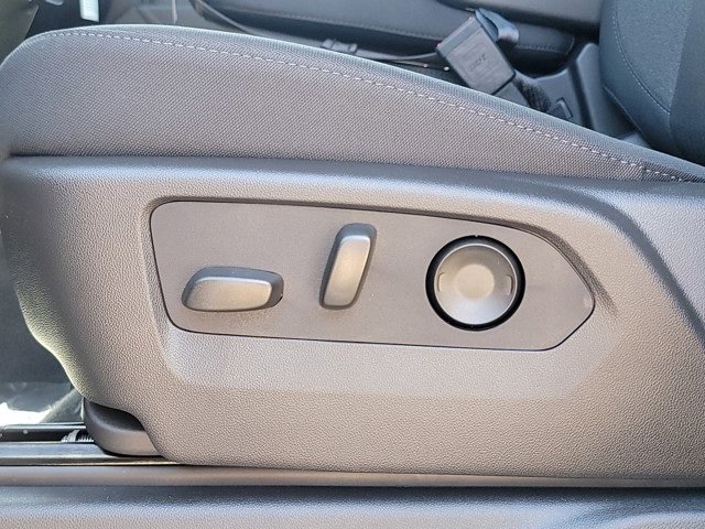 2026 Chevrolet Silverado 1500 Custom photo 31