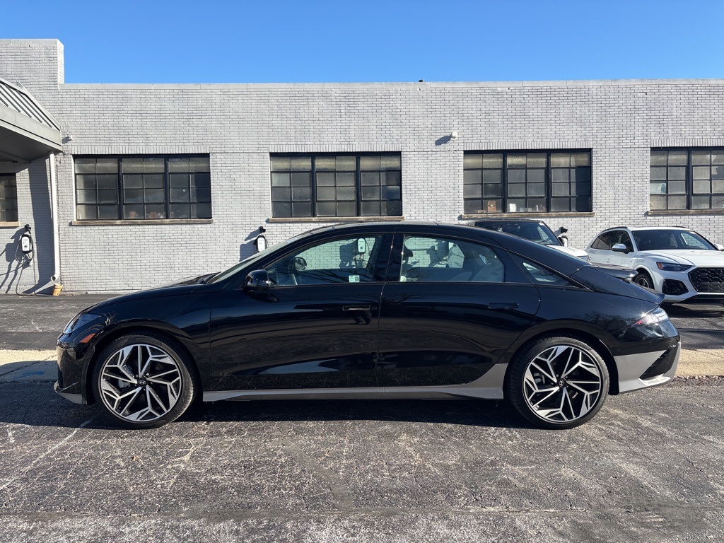 2024 Hyundai IONIQ 6 Limited's photo