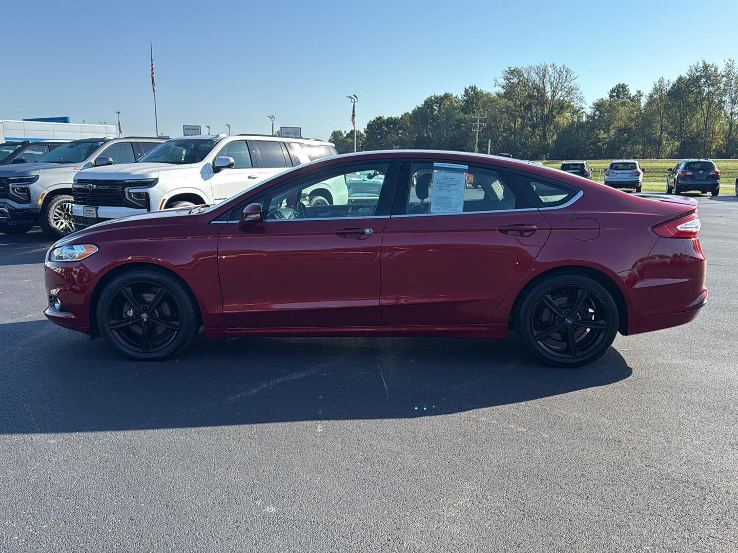 2016 Ford Fusion SE photo 2