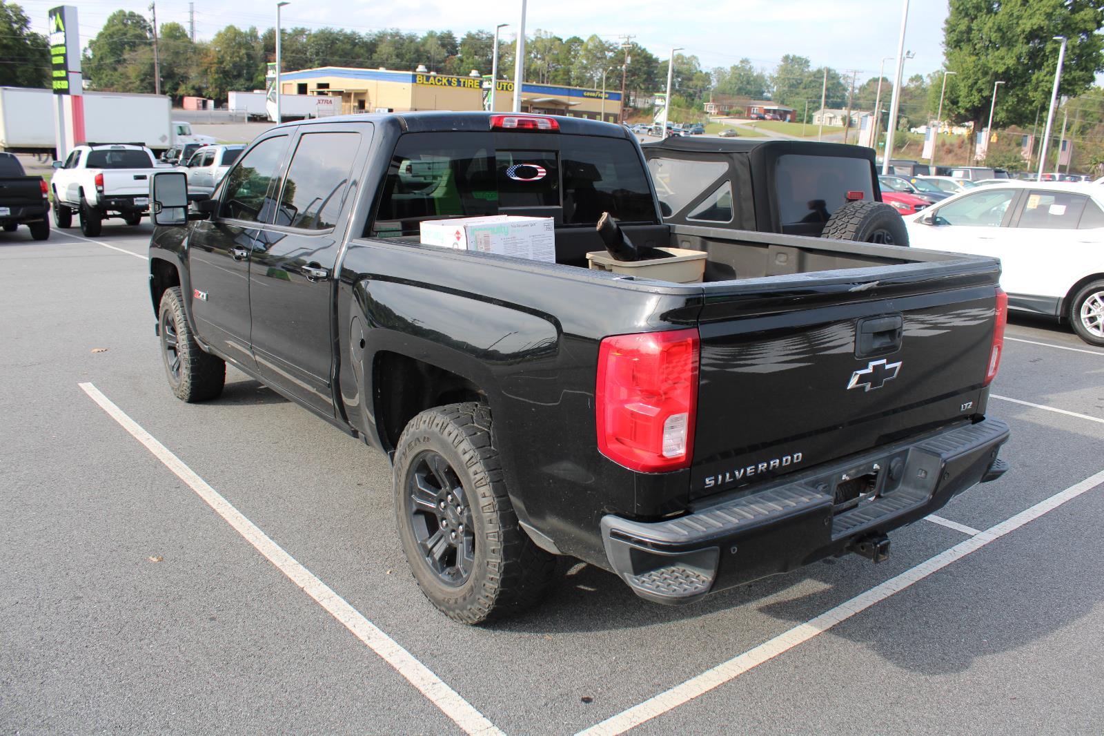 2016 Chevrolet Silverado 1500 LTZ photo 6
