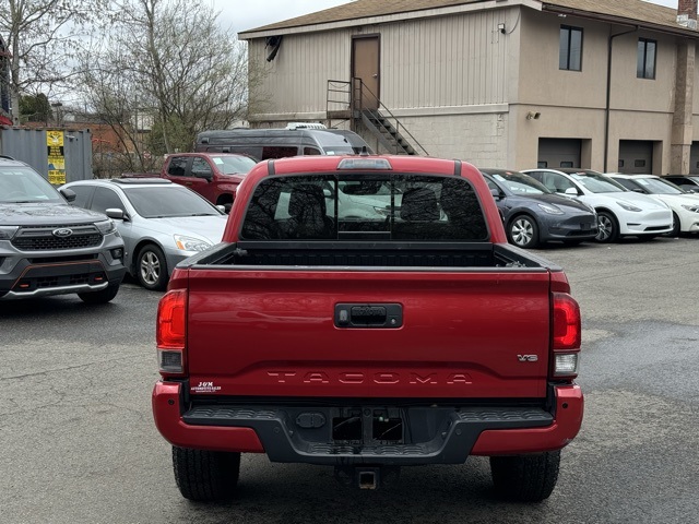 2021 Toyota Tacoma TRD Off-Road photo 4