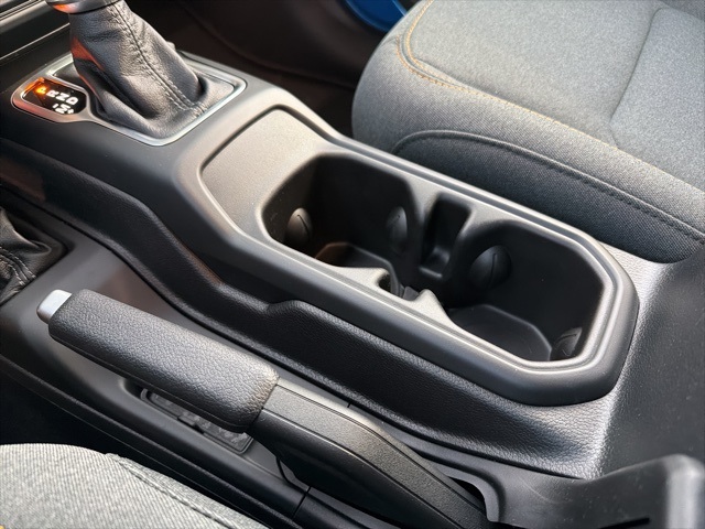 2025 Jeep Wrangler photo 14
