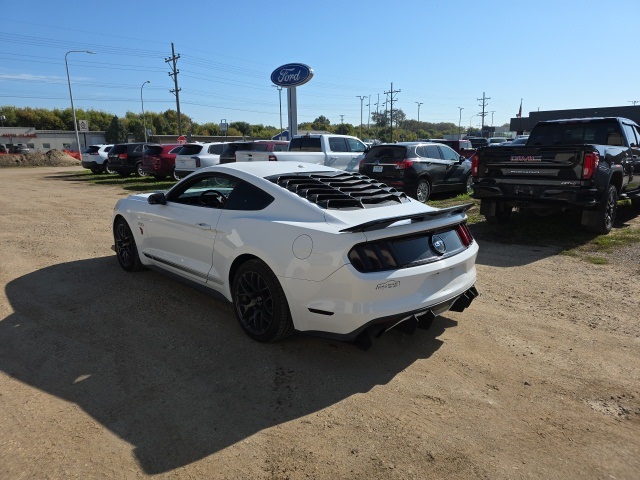 2016 Ford Mustang GT Premium photo 4