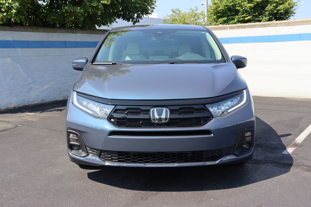 2026 Honda Odyssey Touring photo 8