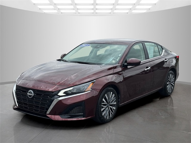 2023 Nissan Altima 2.5 SV photo 3