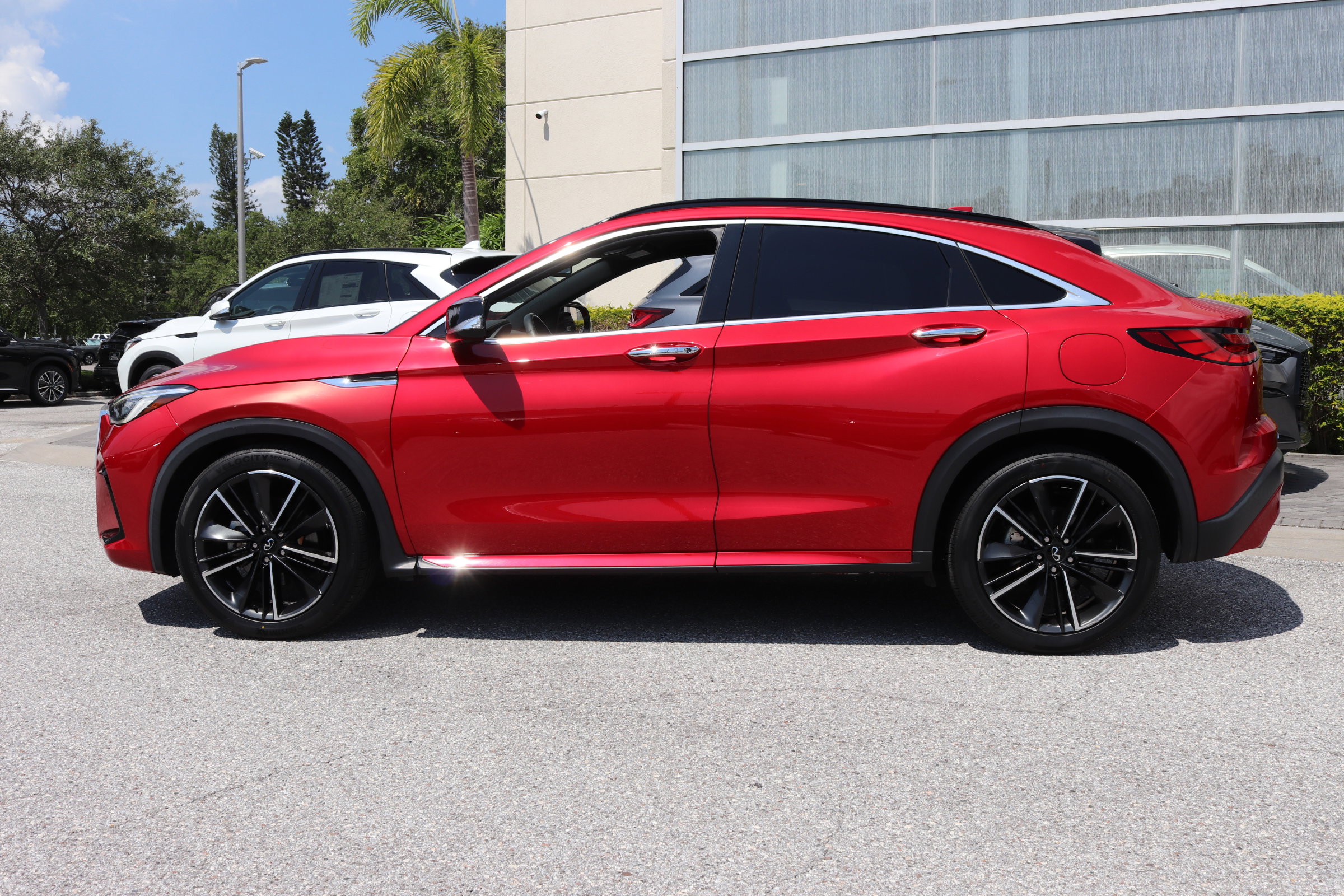 2022 Infiniti QX55 Sensory photo 5