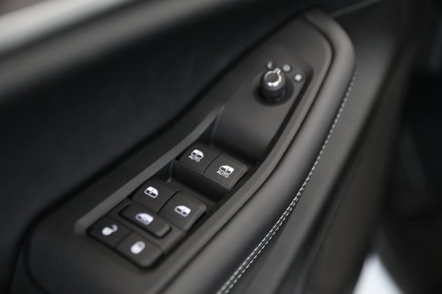 2025 Jeep Grand Cherokee Limited photo 12