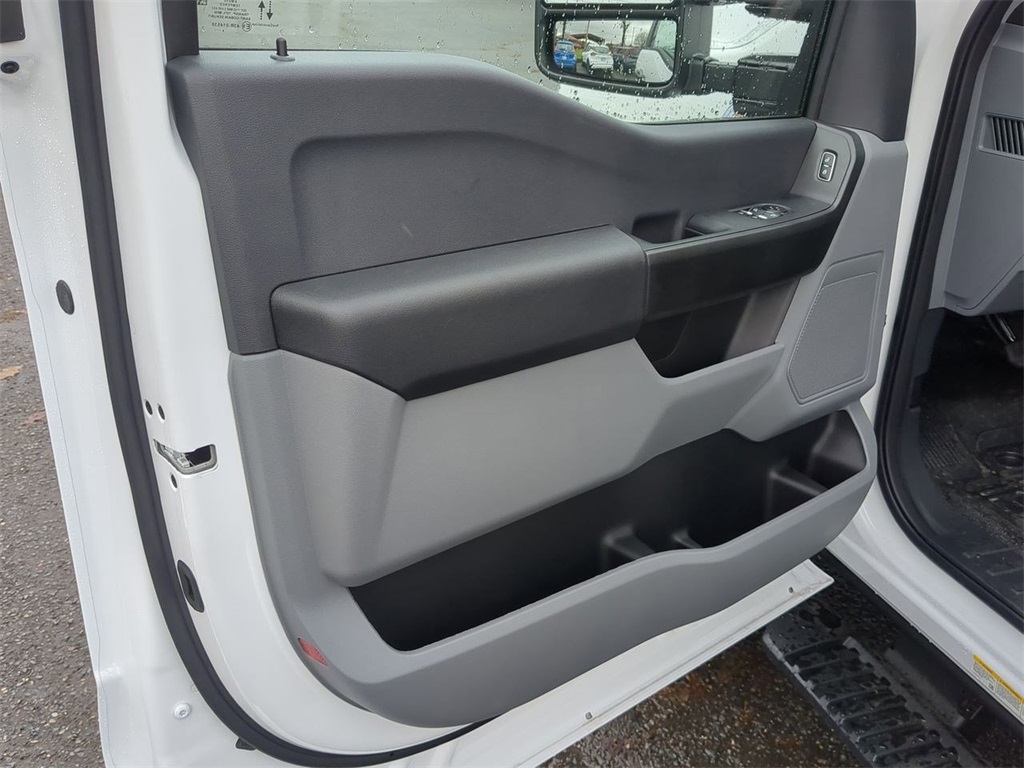 2024 Ford F-550 photo 10