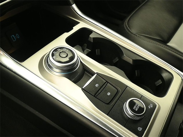 2022 Ford Explorer XLT photo 14