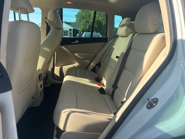 2016 Volkswagen Tiguan SE photo 10