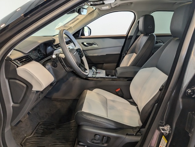 2025 Land Rover Range Rover Velar S photo 8