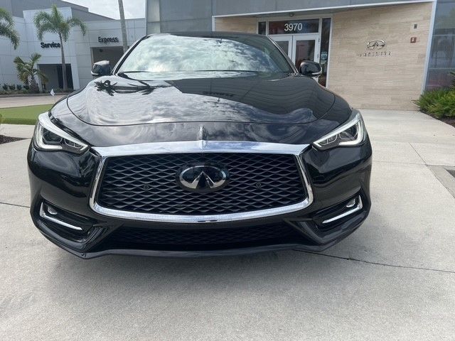 2019 Infiniti Q60 3.0t Luxe photo 2